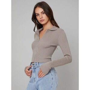 minimalist Quarter Zip Ribbed Knit Top Workwear business casual fitted gray